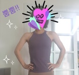 제가 살이 없고 대신 통뼈라 어깡에 몸통이 좀 굵은 편인데도... 제가 살이 없고 대신 통뼈라 어깡에 몸통이 좀 굵은 편인데도 사이즈 2... 