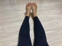 사이즈 2와 4 사이 고민하다가 아무래도 REVIEW - 안다르 평소 55사이즈를 입는데 다리는 얇은 편입니다. 사이즈 2와 4 사이 고민하다가... 