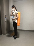 요가할때는 상체도 살짝핏하게 입어야 자세 교정도 선생님이 봐... 안다르 요가할때는 상체도 살짝핏하게 입어야 자세 교정도 선생님이 봐... 