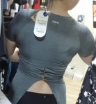 레깅스는 4사이즈 입구요 에어페더는 조금 작게 나왔다길래 6사이즈... 4사이즈 입구요 에어페더는 조금 작게 나왔다길래 6사이즈 샀어요... 