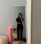 160에 50~51 왔다갔다하고 골반이랑 힙이 큰편이예요 허리는... 안다르 160에 50~51 왔다갔다하고 골반이랑 힙이 큰편이예요 허리는... 