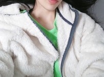 뽀송하고 부드럽고 가벼우면서도 엄청 따뜻해요. 디자인이 귀여워서 어디에나 잘 어울려 REVIEW - 안다르 뽀송하고 부드럽고 가벼우면서도... 