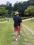 남편이 183센치, 90킬로에요. 근육이 많이 발달하여 어깨나 팔이... 크기는 넉넉하 REVIEW - 안다르 남편이 183센치, 90킬로에요. 근육이 많이... 