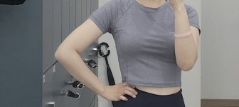 2사이즈도 매장에서 입어봤는데 너무 딱맞아서 움직일때 불편할거 같아서 4로 주문했어 REVIEW - 안다르 2사이즈도 매장에서 입어봤는데... 
