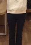 안다르는 첫 구매네요.평소 사이즈가 66~66반 정도라 4와 6사이즈로... 평소 사이즈가 66~66반 정도라 4와 6사이즈로 둘다... 