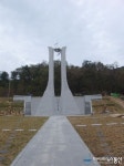 김해시 6.25·베트남 참전 기념탑 도안 부적절