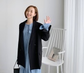 루즈핏을 입히다 [앙투] 헤너스버튼베이직자켓