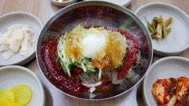 ハルバンミルミョン　運動場店