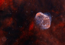APOD: 2020 October 17 - Cygnus: Bubble and Crescent