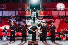 LCK 최초 홈 경기 T1 Home Ground 7,000명 팬 뜨거운 응원 화제 : - 헝그리앱 LCK 최초 홈 경기 T1 Home Ground 7,000명 팬 뜨거운 응원... 