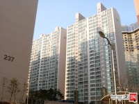 [부동산114] [아파트] LG메트로시티4-2차 236동 월세 희망가격 5,000/100만원