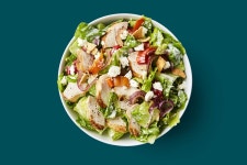 Salad Leaders Weigh In on Chopped Versus Not-Chopped Controversy - Bloomberg Salad Leaders Weigh In on Chopped Versus Not-Chopped... 