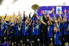 Oaktree Takes Over Inter Milan After Owner Defaults on Debt - Bloomberg Inter Milan Seized by Oaktree After Chinese Owner... 