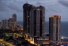Sri Lanka Lenders to Give Part of Export Receipt to Central Bank - Bloomberg Sri Lanka Lenders to Give Part of Export Receipt to... 