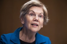 Abortion Clinic Tracking Questioned by Elizabeth Warren, Other Democrats - Bloomberg Democrats Probe Tech Firms on Abortion... 