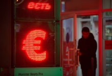 Swiss Bankers Are Accelerating the Euros Slide - Bloomberg Swiss Bankers Are Accelerating the Euros Slide