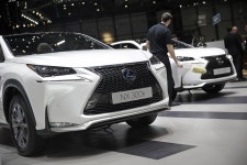Lexus Loses Its Luster in J.D. Power Quality Study - Bloomberg Lexus Loses Its Luster in J.D. Power Quality Study