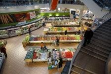 Loblaw CFO Pushes Back on Boycott’s Unfair Food-Pricing Claims - Bloomberg Loblaw CFO Pushes Back on Claims Its Food Pricing... 
