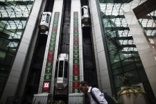 Biggest India Broker Sees Nifty Retesting Record High by March - Bloomberg Biggest India Broker Sees Nifty Retesting Record High... 