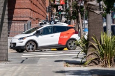 GM’s Cruise Upgrades Robotaxis After Crash With Firetruck - Bloomberg GM’s Cruise Upgrades Robotaxis After Crash With Firetruck