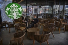 Starbucks Launches Probe in 5,400 China Stores Over Expired Food - Bloomberg Starbucks Launches Probe in 5,400 China Stores Over... 