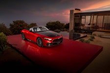 2026 Mercedes-Maybach SL 680 Is No Quiet Luxury: Specs, Photos, Price Estimate - Bloomberg The New Mercedes-Maybach SL... 