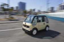 KG Motors Looks to Kickstart Japans Electric-Vehicle Market With Mibot - Bloomberg This $7,000 Single-Seat Electric Car Is a Big... 