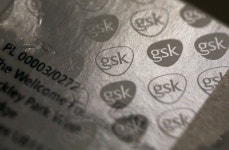 Glaxos New Pharma Head Looks to Move Fast, Especially in Cancer - Bloomberg Glaxos New Pharma Head Looks to Move Fast... 