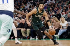 Tatum Has 37 Points, 13 Rebounds, Celtics Beat Mavs 125-112 - Bloomberg Tatum Has 37 Points, 13 Rebounds, Celtics Beat Mavs 125-112