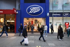 Walgreens Is Said to Contact Potential Buyers for Boots - Bloomberg Walgreens Contacts Potential Buyers for £7 Billion Boots... 
