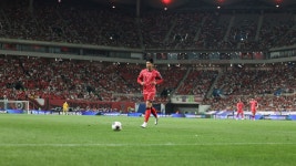 이라크전, ‘잔디 문제’ 서울월드컵경기장 대신 용인미르스타디움서 열린다 | Goal.com 한국어