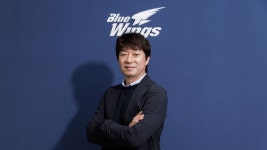 [오피셜] 수원삼성, 김병수 감독 선임... 코칭스태프 향후 발표 | Goal.com 한국어