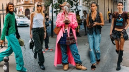 The Best Street Style Looks of Spring 2022 Were Creative... Street Style Looks of Spring 2022 Were Creative, Confident, and... 