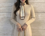 참조은한드레스(Dress) | 아뜨랑스 - op7876 러블리한 도트 스카프 세트 구성의 골지니트 롱 드레스 dress op7876 러블리한 도트 스카프 세트 구성의 골지니트 롱...