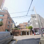 학동로 인근 소재 건물 전면 도로 가 ... | 디스코