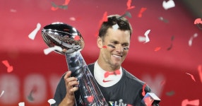 7, Buccaneers beat Chiefs 31-9 | FOX Sports Tom Brady wins Super Bowl No. 7, Buccaneers beat Chiefs 31-9 