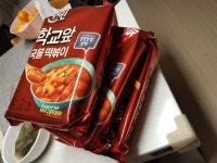 동원F&B 떡볶이의신 학교앞 국물떡볶이 372g (2인분) (3개) : 다나와 가격비교 [다나와] 동원F&B 떡볶이의신 학교앞 국물떡볶이 372g (2인분)... 