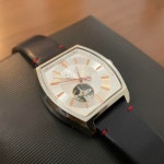 がアクセン Furbo design F8201 自動巻き腕時計 cmrsS-m56694162902 できる