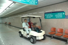 보건타임즈 : 길병원, 환자이송 전동카 운행 보건타임즈