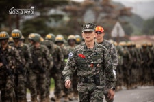 해병닷컴 - 해병대 신병 1304기 3,5교육대 5주차 극기주 - 빨간명찰수여식