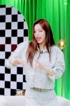 더쿠 - 오늘자 존예인 빈틈있지2 첫방 있지(ITZY) 예지 미모.gif