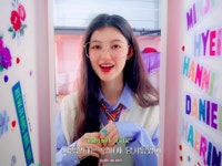 더쿠 - 안경 쓴 다니 햇살공주님 그 자체ㅠㅠ