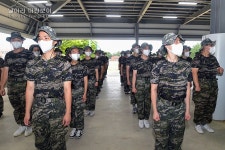해병닷컴 - 해병대 신병 1295기 1교육대 1주차 - 제식훈련