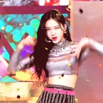 더쿠 - STAYC (스테이씨) - RUN2U (런투유) 교차편집 (STAGE MIX)