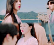 전체 게시판 - 나룻터에서 지나가다가 율이가 말 거는거는 거라면?