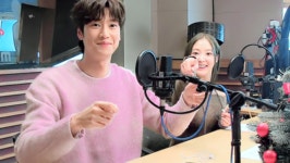 더쿠 - 정오의 희망곡 🐰🐶💕gif