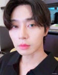 더쿠 - 블루아이 서준🩵.gif