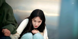 더쿠 - 목하보걸 손 꽉 잡고 있는거 조아......