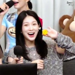 행복한 더여니.gif - 프로미스나인 리얼리티 마이너 갤러리