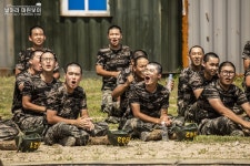 해병닷컴 - 해병대 신병 1294기 5교육대 3주차 - 참호격투, 장애물 극복훈련